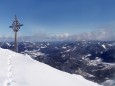 Gipfelkreuz der Gemeindealpe im Winter.  Foto: Fritz Zimmerl