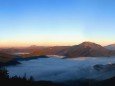 Blick auf das Nebelmeer unter den Zeller Hüten, Dürrenstein, Gemeindealpe und Ötscher, Foto: Fritz Zimmerl