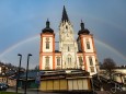 Regenbogen hinter der Basilika am 23. April 2023