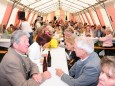 gemeindefest-mitterbach-honigkoenigin-klara-i_foto_c_johann-kessel_4-6-2023-003-45