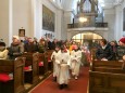 Einzug der Heiligen Drei Könige in die Pfarrkirche Gußwerk. Handyfoto: Franz-Peter Stadler