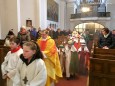 Einzug der Heiligen Drei Könige in die Pfarrkirche Gußwerk. Handyfoto: Franz-Peter Stadler