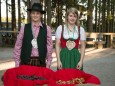 Jakob und Kerstin verteilen Pirker Lebkuchenkostproben / Rene Rumpold - Katharina Anna Bergwelle