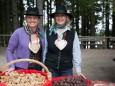 Ludwig Hirsch und Andreas Gaudmann bei der Mariazeller Bergwelle - Die Pirkermädls verteilten Lebkuchenkostproben