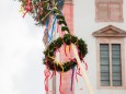 Traditionelles Maibaumaufstellen in Mariazell am 1. Mai 2015