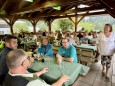 Maibaumumschneiden-beim-Franzbauer-2024-c-Franz-Peter-Stadler-031