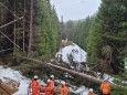 aufraeumarbeiten-an-der-mariazellerbahn_foto-patrick-danner-aus-facebook-11