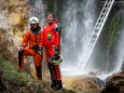 Marienwasserfall - Marienstatue Befestigung durch die FF Mariazell am 30. Juni 2014