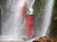 Marienwasserfall - Marienstatue Befestigung durch die FF Mariazell am 30. Juni 2014