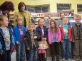 Kindergartenkinder bei der Nah&Frisch Markt Neueröffnung in Mitterbach