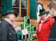 Julia und Gabi Arzberger beim Stand