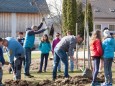 Weidenbau Workshop in Mitterbach für die VolksschülerInnen mit Johanna Digruber, Siegfried Grössbacher und Landschaftsplaner Alois Graf