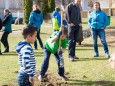 Weidenbau Workshop in Mitterbach für die VolksschülerInnen mit Johanna Digruber, Siegfried Grössbacher und Landschaftsplaner Alois Grafbach für die VolksschülerInnen mit Johann Digruber, Siegfried Grössbacher und Landschaftsplaner Alois Graf