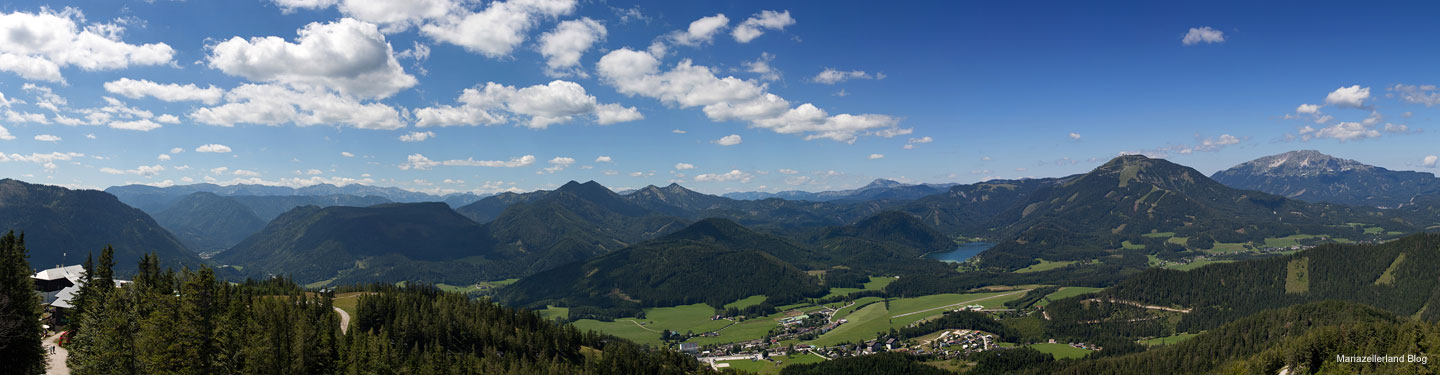 Blick von der Aussichtswarte - Panoramablick ins Mariazellerland