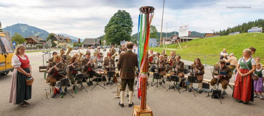 Maibaum_umschneiden_Sankt_Sebastian_2014_DSC07898_stitch