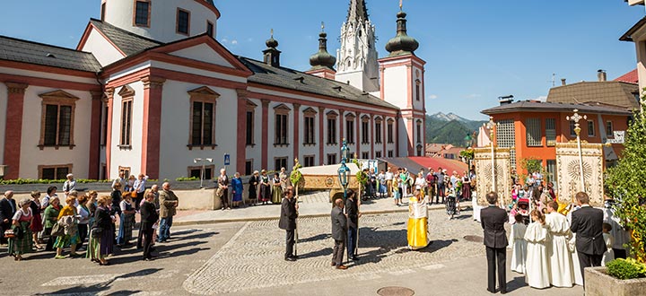 Fronleichnam-Prozession-Mariazell-Titel