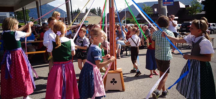 Maibaumumschneiden-Sankt-Sebastian---DSC01490