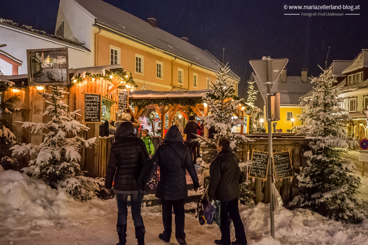 Mariazell_Advent_Eroeffnungsdonnerstag_Schnee_2015-5743