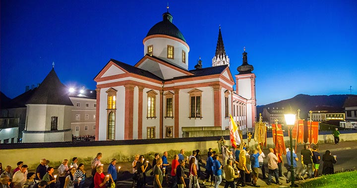 Lichterprozession der Burgenländischen Kroaten in Mariazell 2016 – Fotos