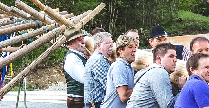 Maibaumaufstellen-Franzbauer-Salzatal-2018-1090560