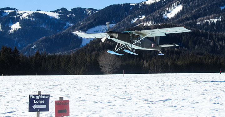 1. Landung mit Kufen am Flugplatz Mariazell