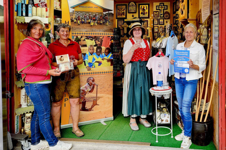 vlnr. Michaela Simi, Susanne Gluschitz, Hermine Butter und Benedikta Eder