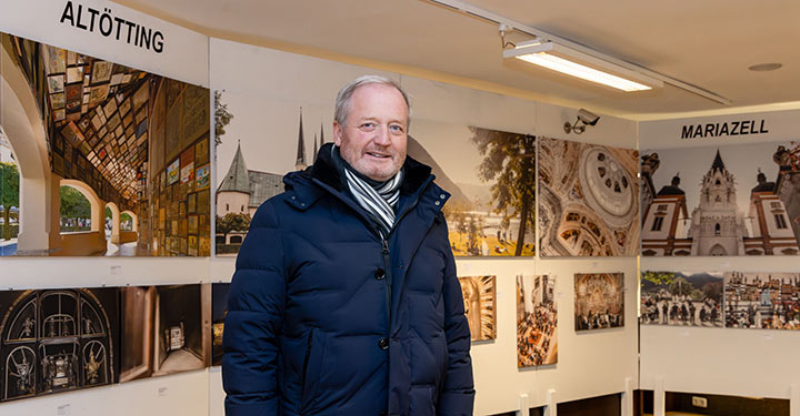 Shrines of Europe Ausstellung in Mariazell - Bgm. Walter Schweighofer Foto ©Fred Lindmoser